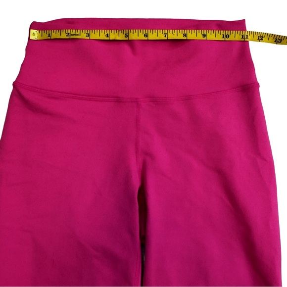 Fabletics PowerHold Bike Shorts Size XS Hot Pink Comfortable Fit NWOT - Picture 7 of 9
